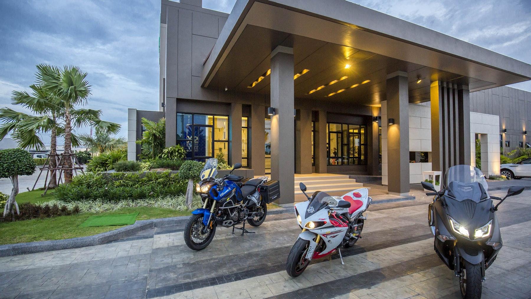 The Crystal Hotel Buriram - Formerly X2 Vibe Бурірам Екстер'єр фото