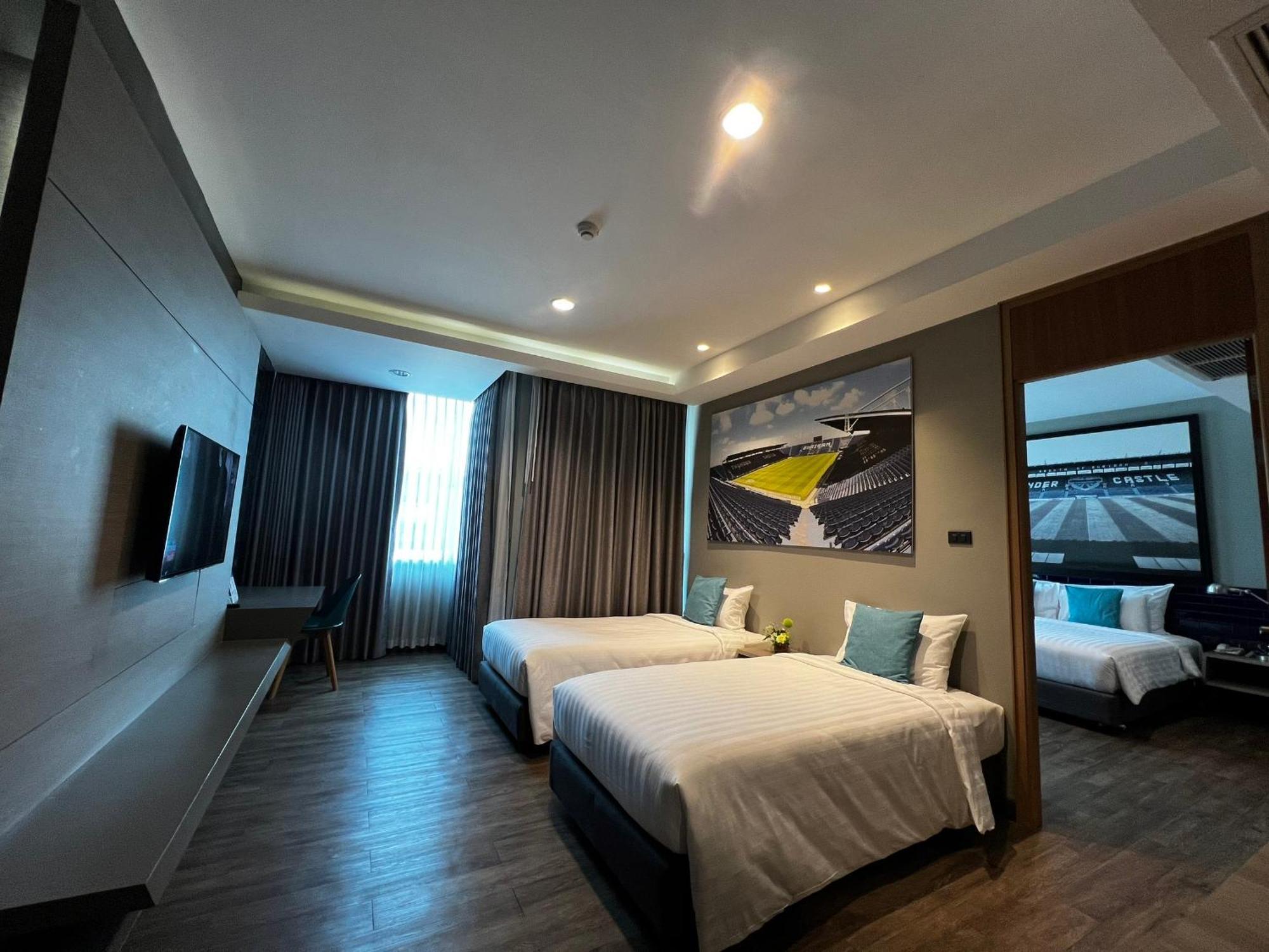 The Crystal Hotel Buriram - Formerly X2 Vibe Бурірам Екстер'єр фото