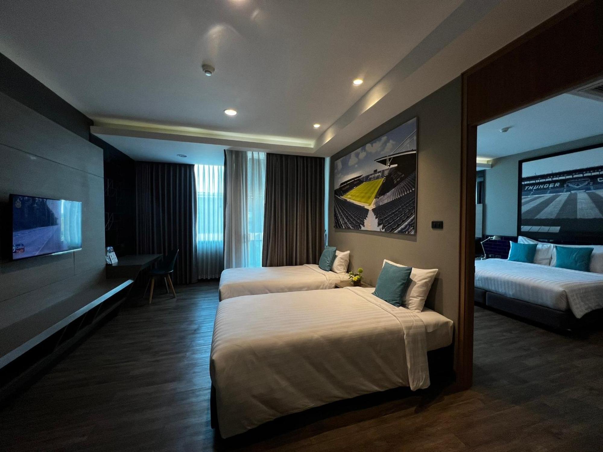 The Crystal Hotel Buriram - Formerly X2 Vibe Бурірам Екстер'єр фото