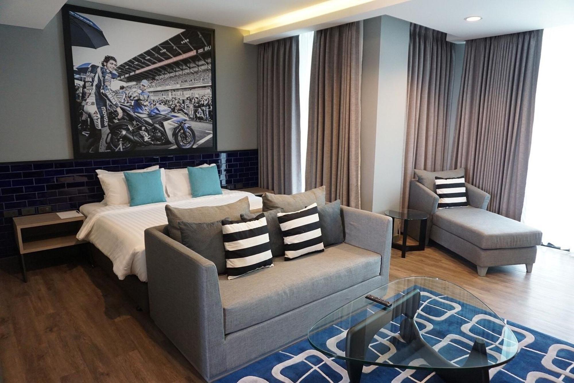 The Crystal Hotel Buriram - Formerly X2 Vibe Бурірам Номер фото